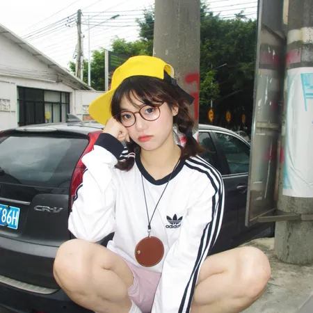 アディダス Tシャツ