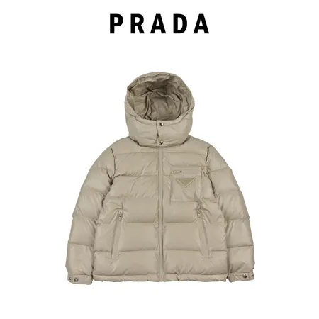 プラダ ダウンジャケット