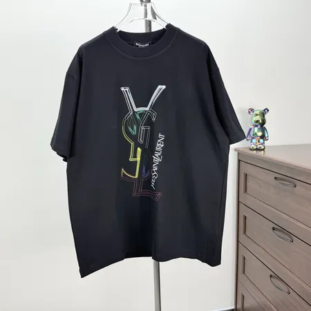 イブサンローラン Tシャツ