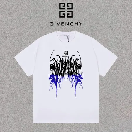 ジバンシィ Tシャツ