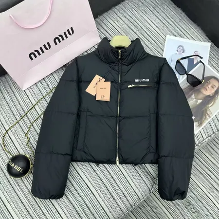 ステューシー ダウンジャケット