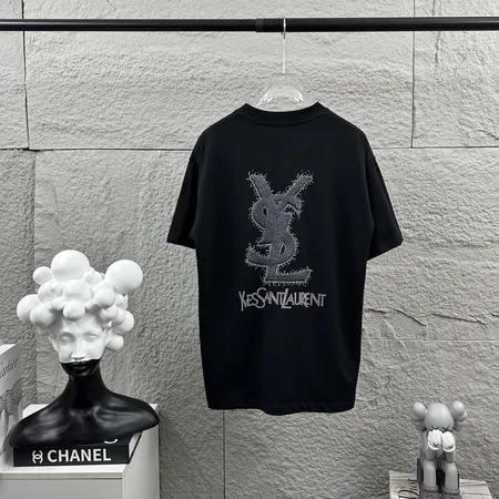 イブサンローラン Tシャツ