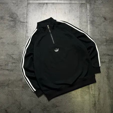 アディダス パーカー