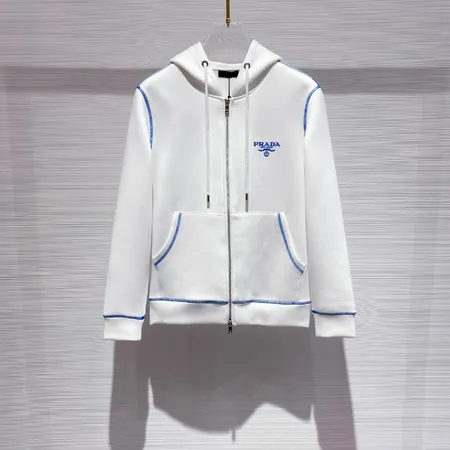 プラダ パーカー