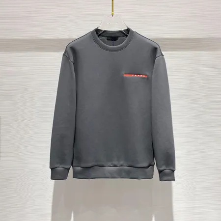 プラダ パーカー