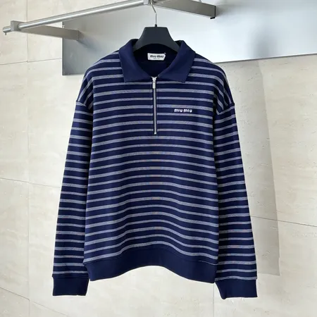 ミュウミュウ パーカー