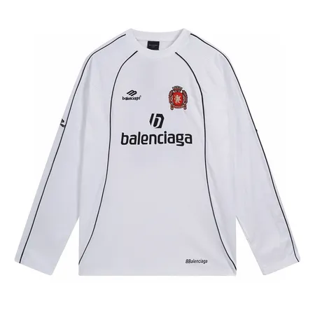 バレンシアガ Tシャツ