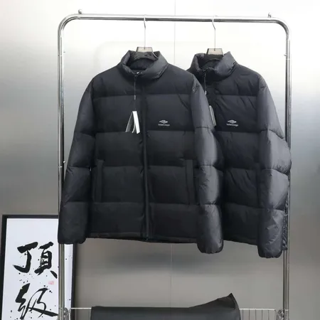 セリーヌ ダウンジャケット