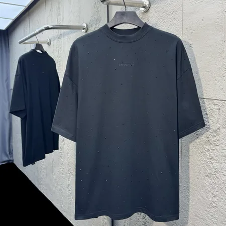 バレンシアガ Tシャツ