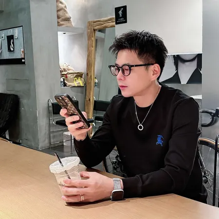 バーバリー ス Tシャツ