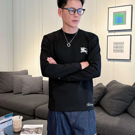 バーバリー ス Tシャツ