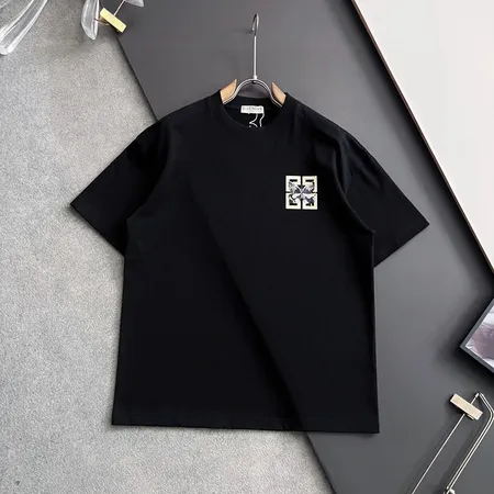 ジバンシィ Tシャツ