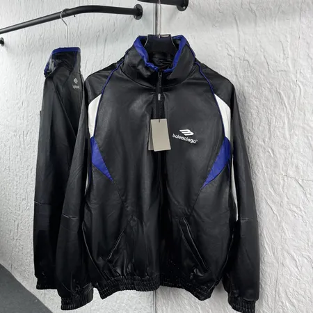 バレンシアガ ジャケット