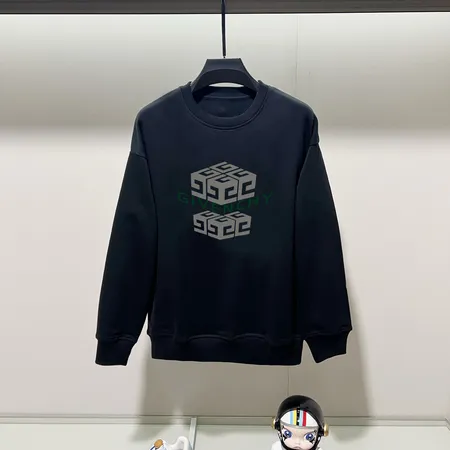 ジバンシィ パーカー