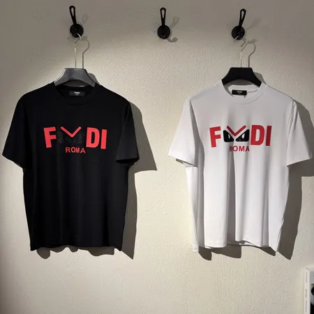 フェンディ Tシャツ