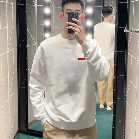 プラダ パーカー