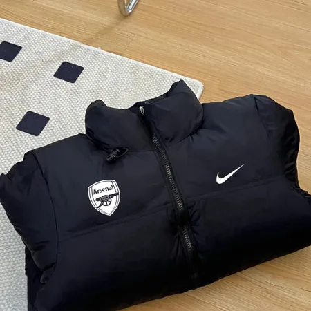 ナイキ ダウンジャケット