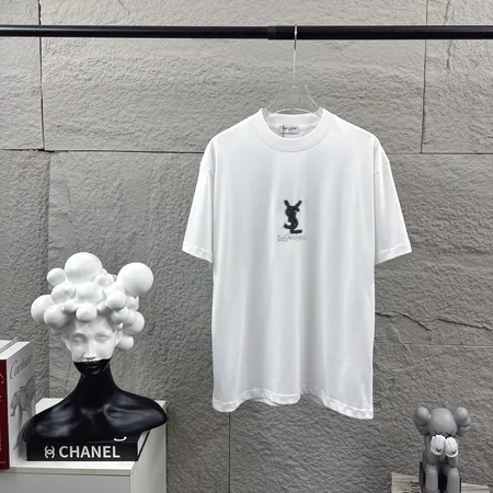 イブサンローラン Tシャツ