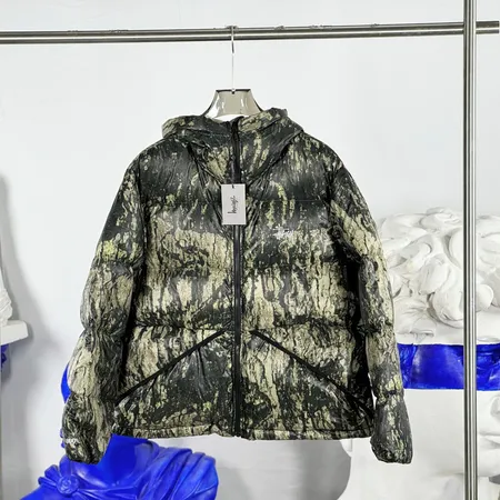 ステューシー ダウンジャケット