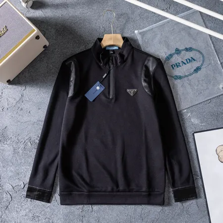 プラダ パーカー