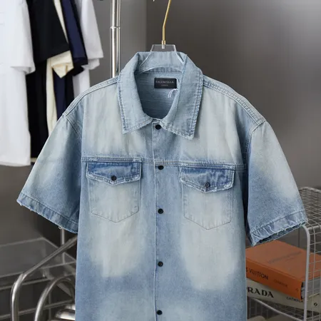 バレンシアガ シャツ