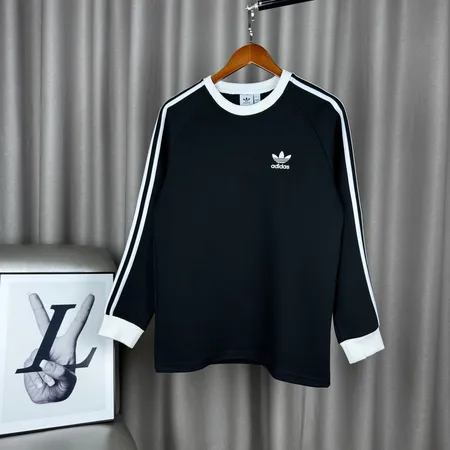 アディダス パーカー