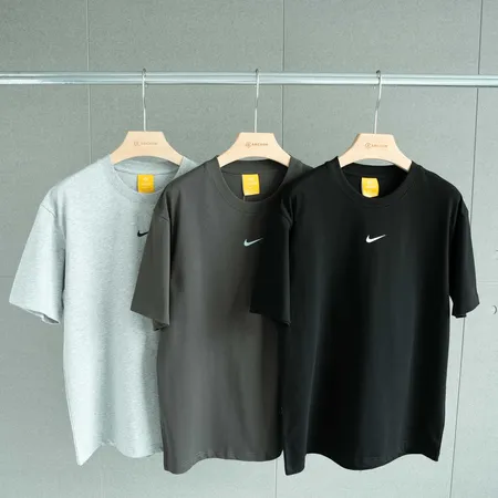 ナイキ Tシャツ