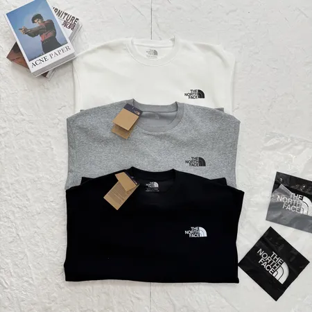 ノースフェイス パーカー