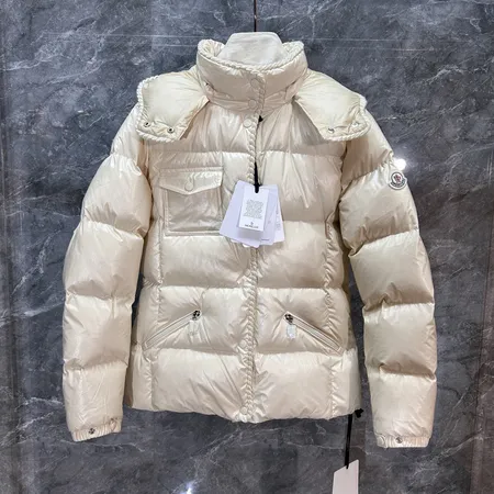 エルメス ダウンジャケット