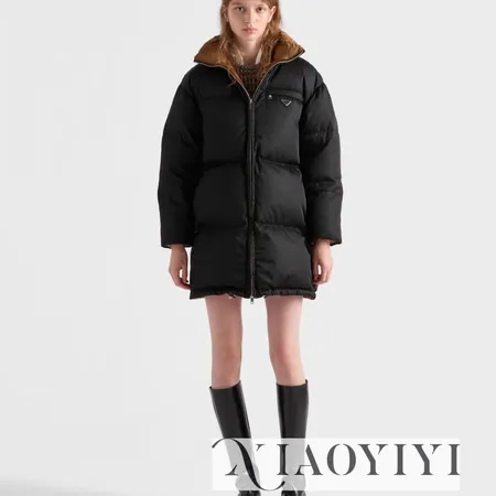 プラダ ダウンジャケット