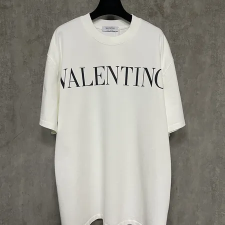 ヴァレンティノ Tシャツ