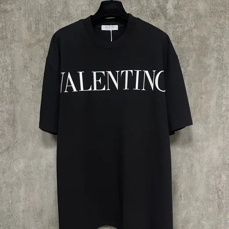 ヴァレンティノ Tシャツ