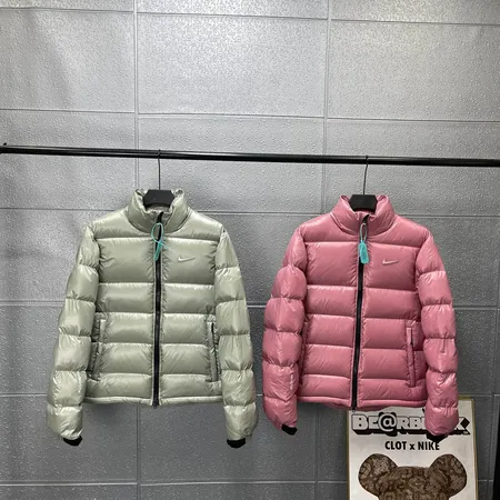 ナイキ ダウンジャケット