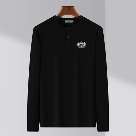 プラダ Tシャツ