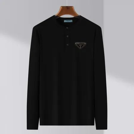 プラダ Tシャツ