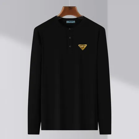 プラダ Tシャツ