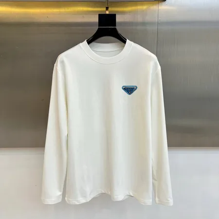 プラダ Tシャツ