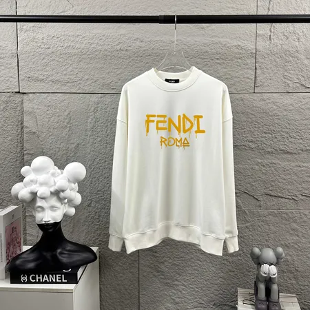 フェンディ パーカー