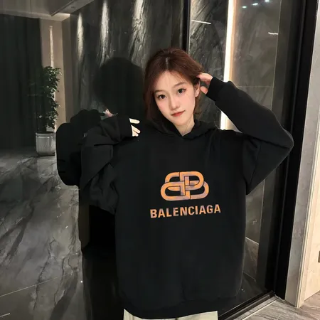 バレンシアガ パーカー