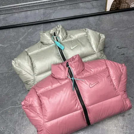 ナイキ ダウンジャケット