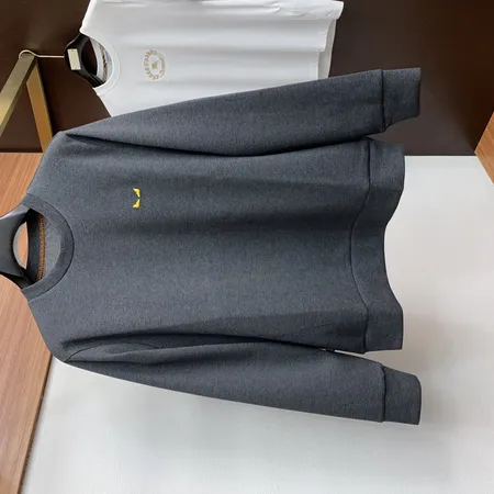 フェンディ パーカー