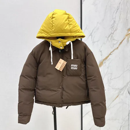 ステューシー ダウンジャケット