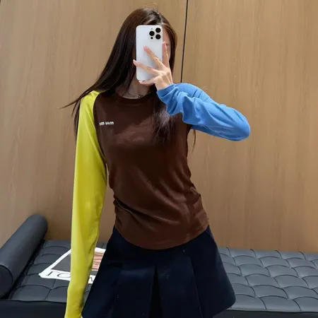 ミュウミュウ Tシャツ