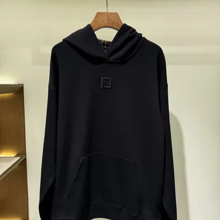 フェンディ パーカー