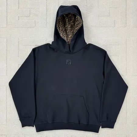 フェンディ パーカー