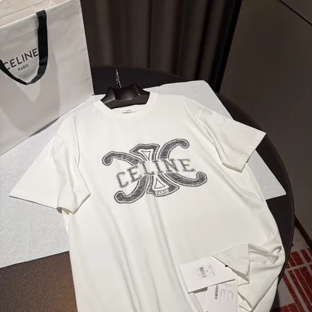 セリーヌ Tシャツ