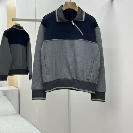 ミュウミュウ パーカー