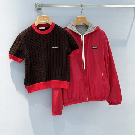 ミュウミュウ Tシャツ