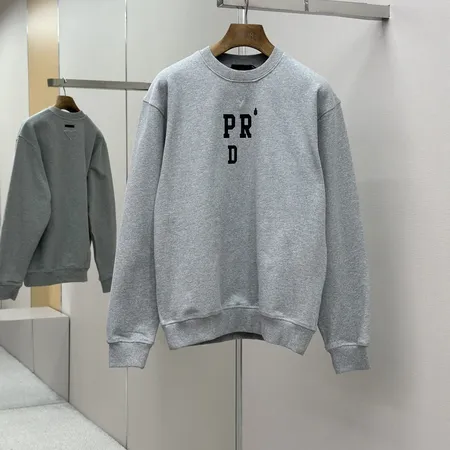 プラダ パーカー