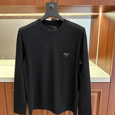 プラダ パーカー